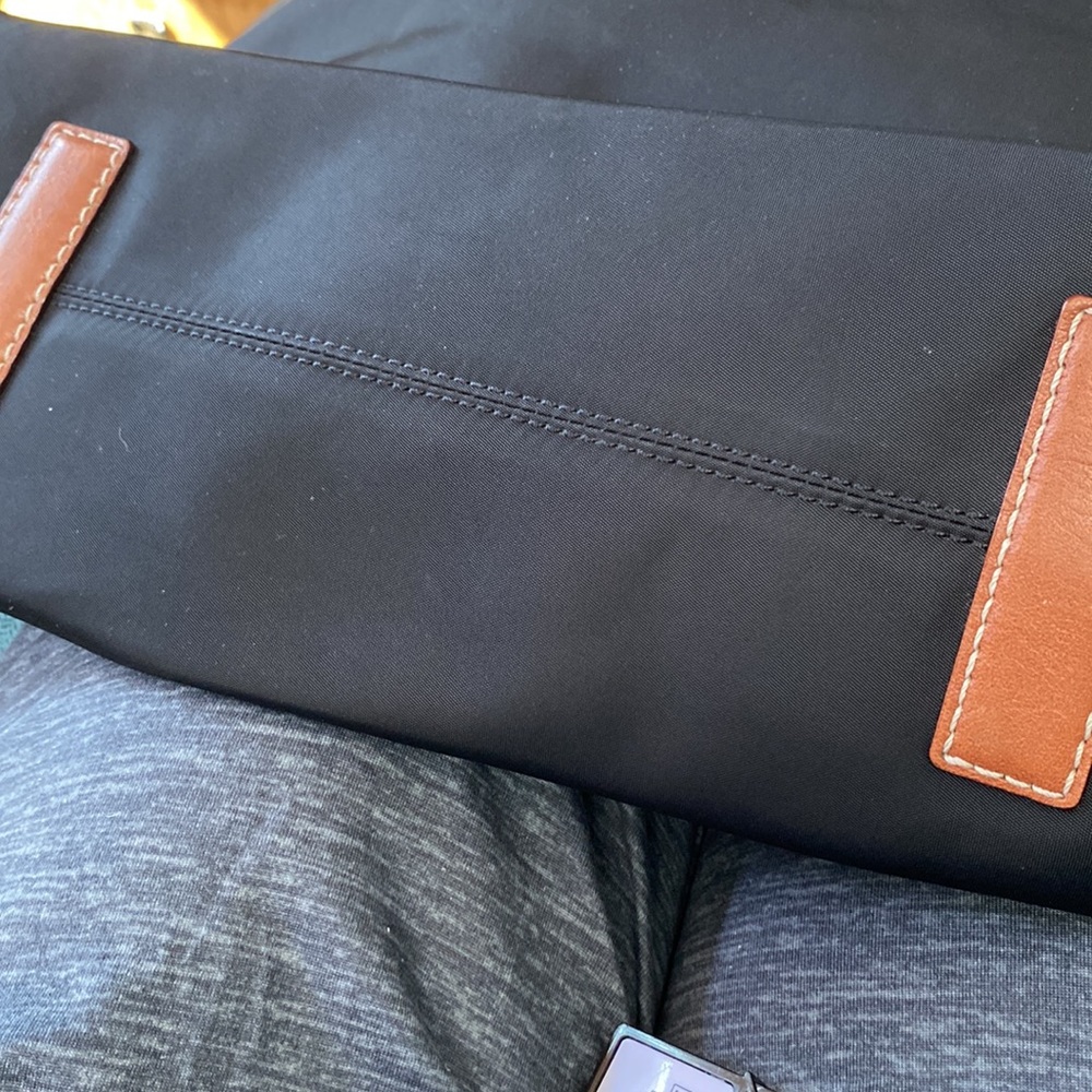 Kate Spade Tote - Picture 4 of 6